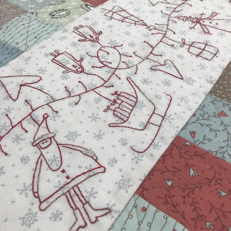 Christmas Garland Table Runner – Hatched and Patched